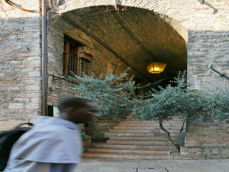 Hotel Properzio Assisi Exterior photo