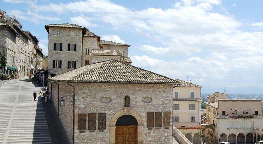 Hotel Properzio Assisi Exterior photo